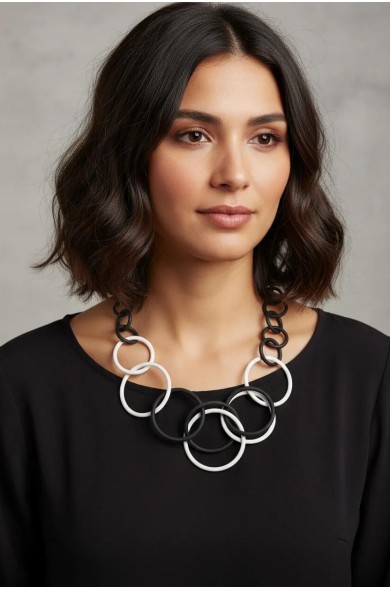 SAMUEL CORAUX OOO short BW...